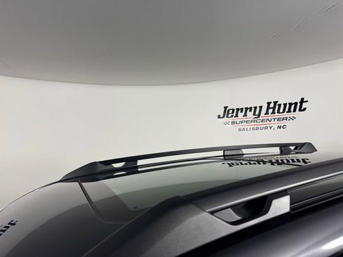 Used 2025 Subaru Forester Premium w/ Convenience Package #2 image 14