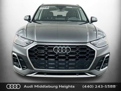 Certified 2025 Audi Q5 e Premium Plus w/ Premium Plus Package AWD/4WD image 2