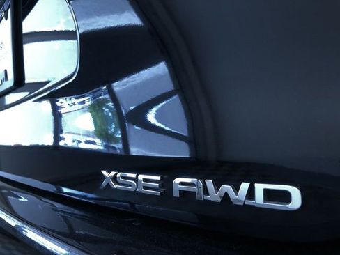Certified 2025 Toyota Highlander XSE AWD/4WD image 15