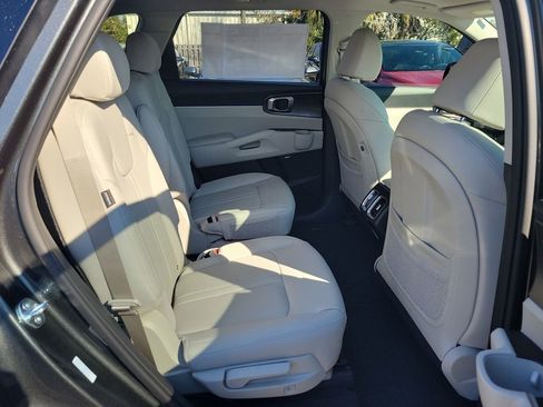 New 2026 Kia Sorento EX w/ EX Premium Package AWD/4WD image 12
