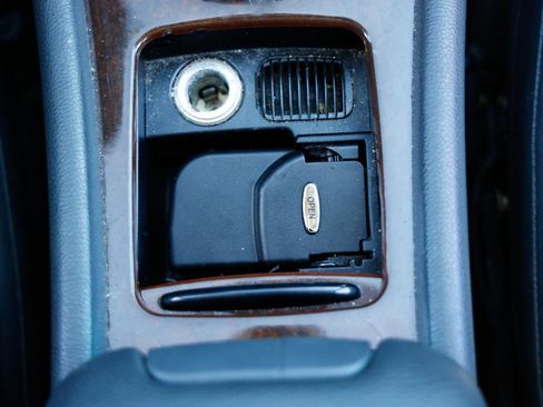 Used 2003 Mercedes-Benz C 240 Sedan image 37