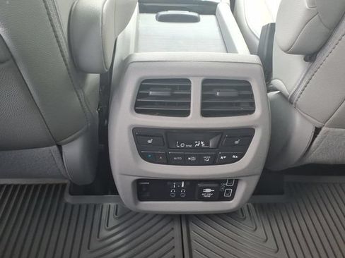 Used 2020 Honda Pilot Elite image 19