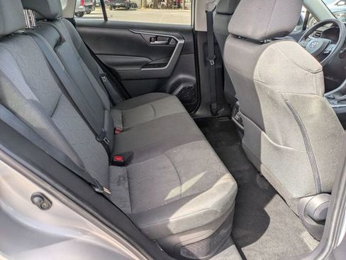 Used 2022 Toyota RAV4 XLE w/ Convenience Package image 31