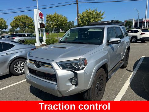 Used 2020 Toyota 4Runner TRD Off-Road Premium w/ Moonroof Package AWD/4WD image 18
