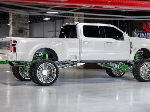 Used 2024 Ford F450 Limited w/ FX4 Off-Road Package AWD/4WD image 24