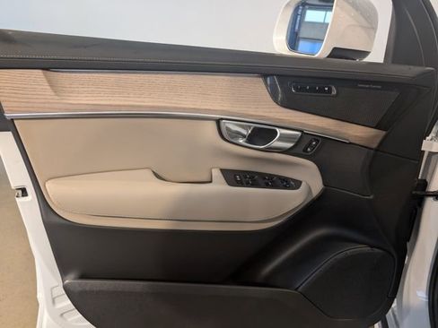 New 2026 Volvo XC90 B6 Plus w/ Protection Package Premier image 7