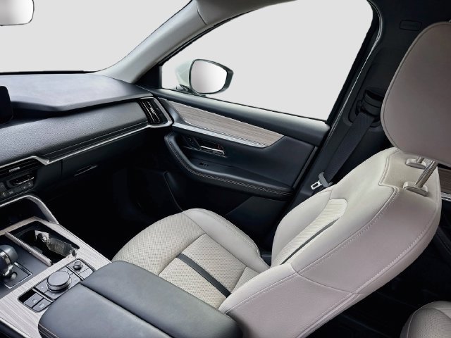 Certified 2024 MAZDA CX-90 3.3 Turbo w/ Preferred Plus AWD/4WD image 27