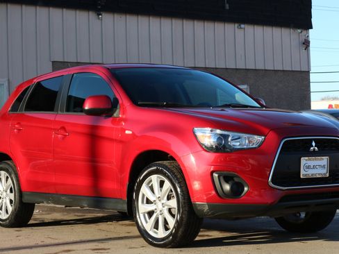 Used 2015 Mitsubishi Outlander Sport ES image 4