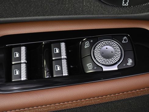 New 2026 Lincoln Nautilus Reserve image 23