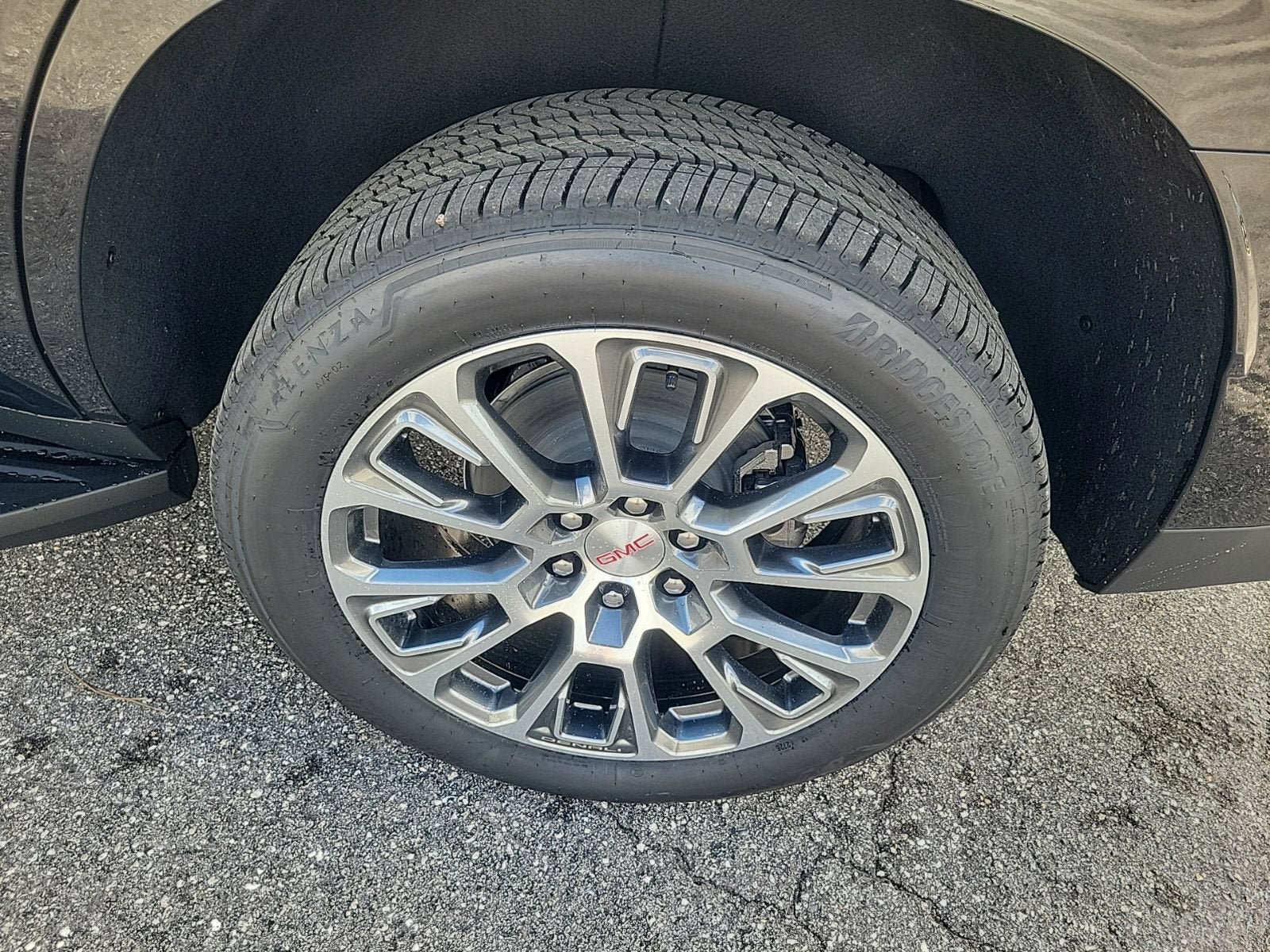 New 2026 GMC Yukon Denali RWD image 8