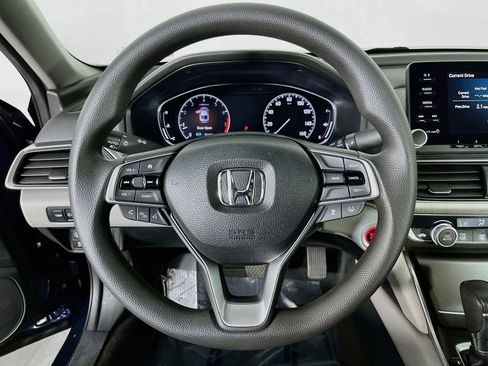 Used 2018 Honda Accord LX image 14
