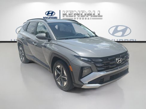 Used 2025 Hyundai Tucson SEL FWD image 1