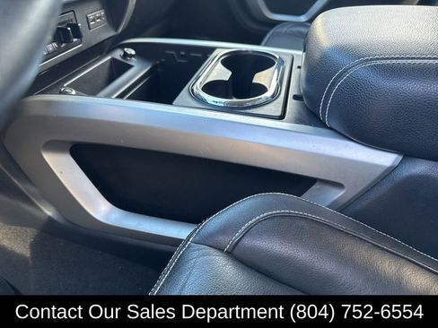 Used 2019 Nissan Titan PRO-4X w/ Pro-4x Convenience Package image 17