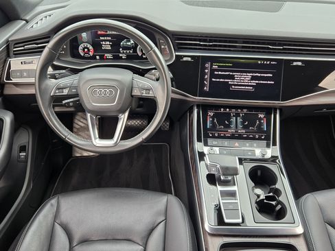 Used 2021 Audi Q8 Premium Plus w/ Premium Plus Package AWD/4WD image 32