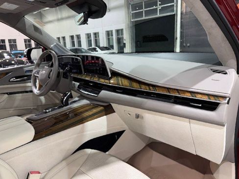 Used 2021 Cadillac Escalade Sport Platinum w/ Heavy-Duty Trailer Package image 68