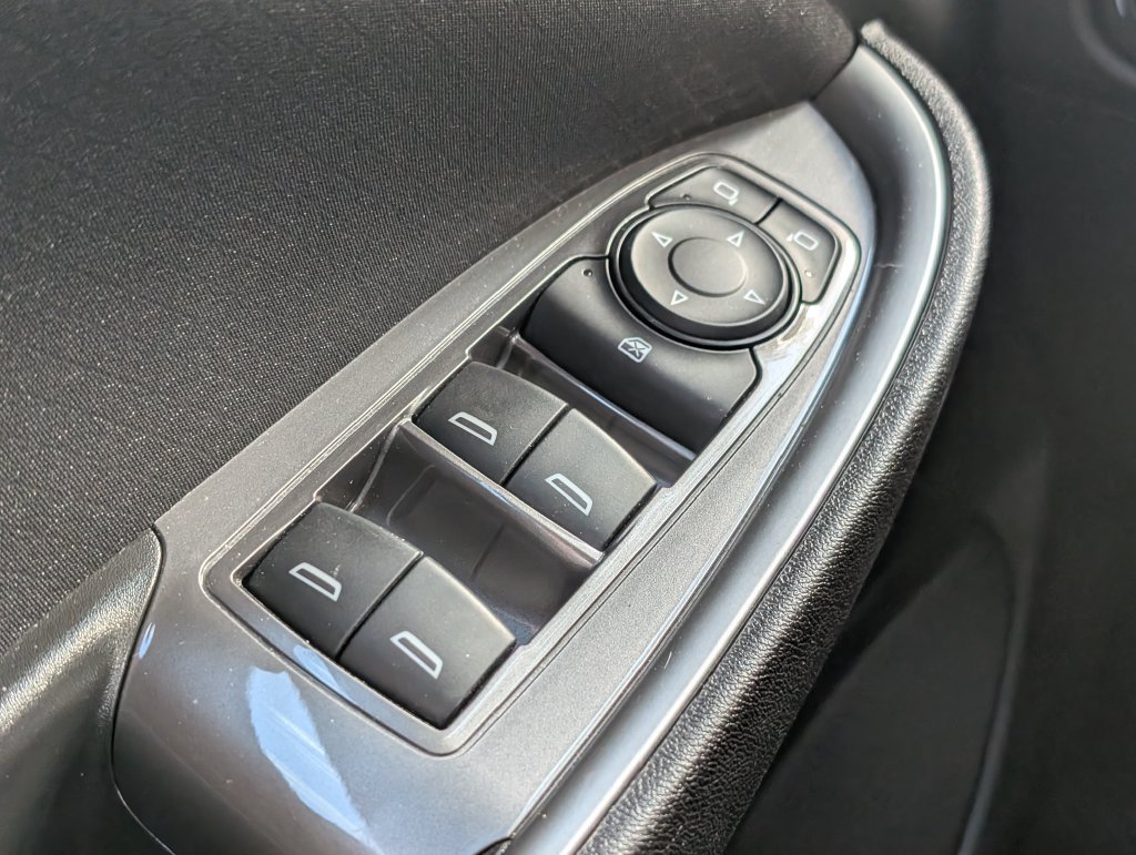 Used 2023 Chevrolet Malibu LS FWD image 21