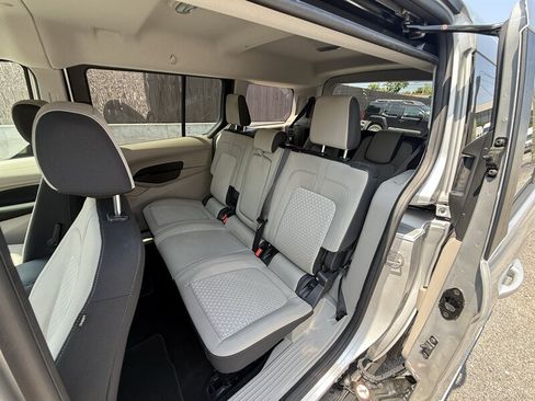 Used 2022 Ford Transit Connect XLT FWD image 30