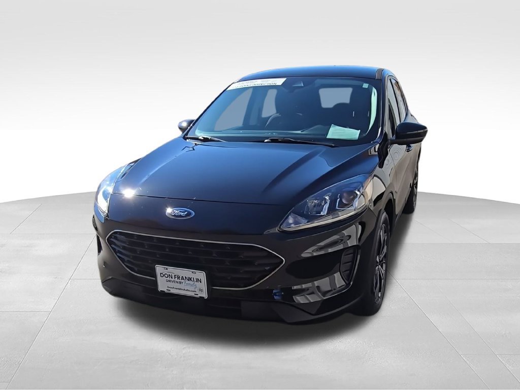 Used 2021 Ford Escape SE w/ SE Sport Appearance Package FWD image 3