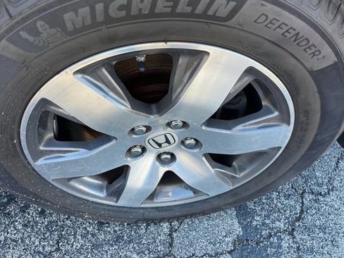 Used 2013 Honda Pilot Touring image 25