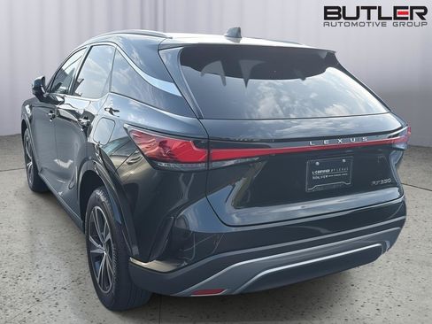 Used 2025 Lexus RX 350 Premium w/ Accessory Package (Z1) FWD image 10