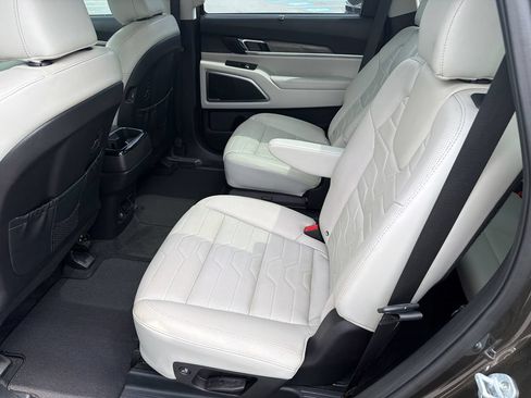 Used 2020 Kia Telluride SX w/ SX Prestige Package AWD/4WD image 23
