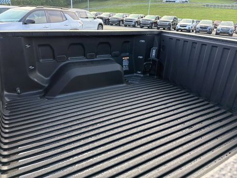 New 2026 Chevrolet Silverado 1500 RST w/ Z71 Off-Road Package AWD/4WD image 13