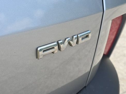Certified 2022 Ford Escape Titanium AWD/4WD image 6