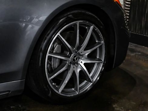 Used 2019 Mercedes-Benz S 560 Sedan image 56