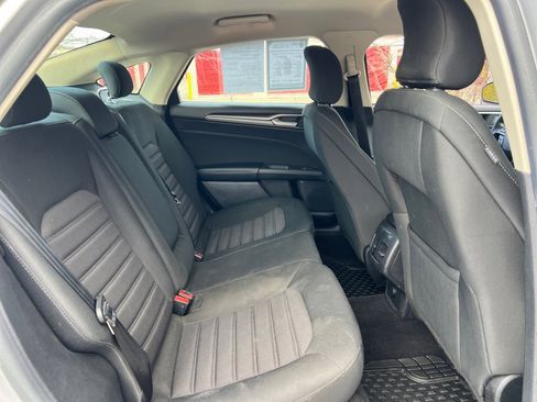 Used 2019 Ford Fusion SE image 29