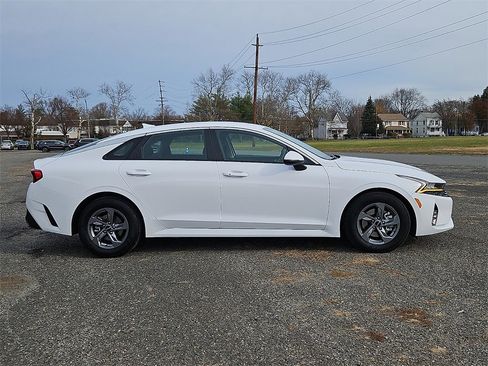 Used 2023 Kia K5 LXS image 8