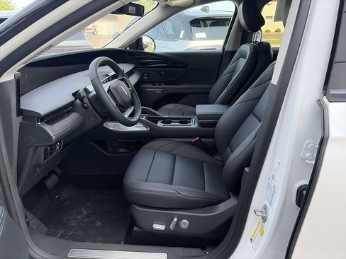 New 2026 Lincoln Nautilus Premier w/ Equipment Group 102A AWD/4WD image 5