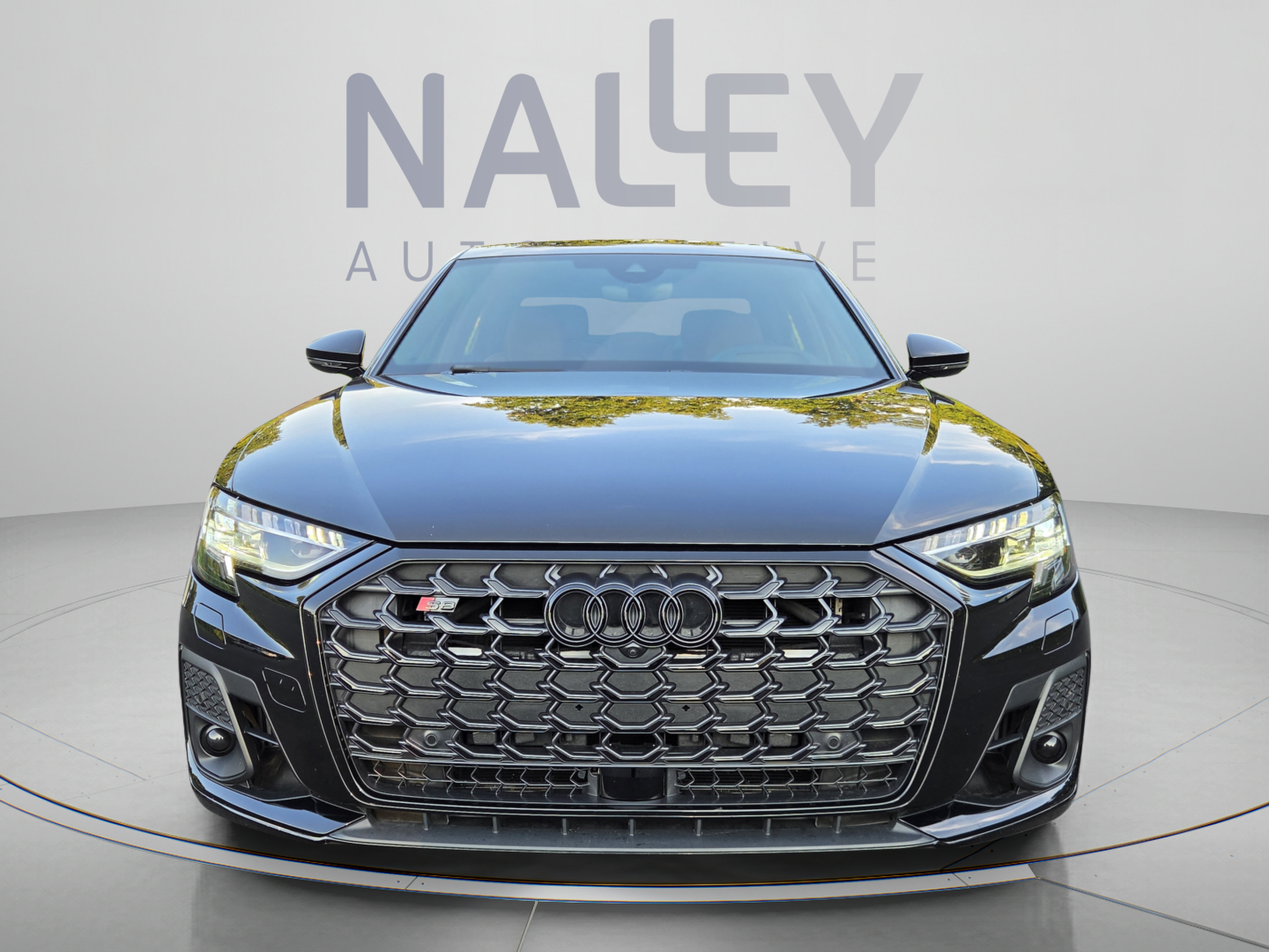 Used 2024 Audi S8 AWD/4WD image 8