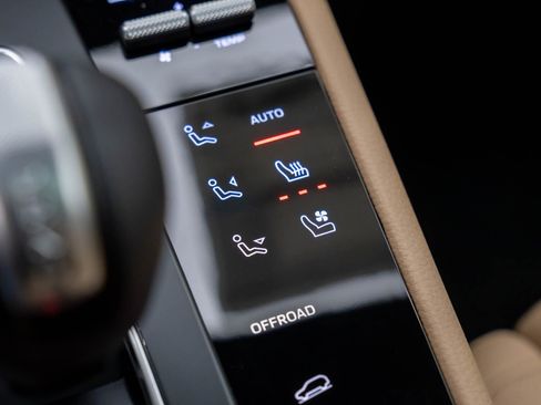 New 2026 Porsche Macan S image 26