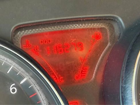 Used 2018 Nissan Versa Note S FWD image 11