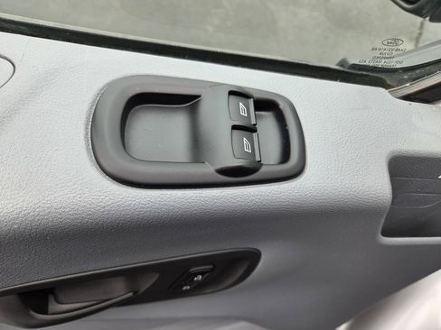 Used 2019 Ford Transit 350 XLT image 12