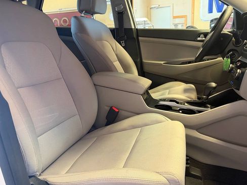 Used 2018 Hyundai Tucson SEL FWD image 9