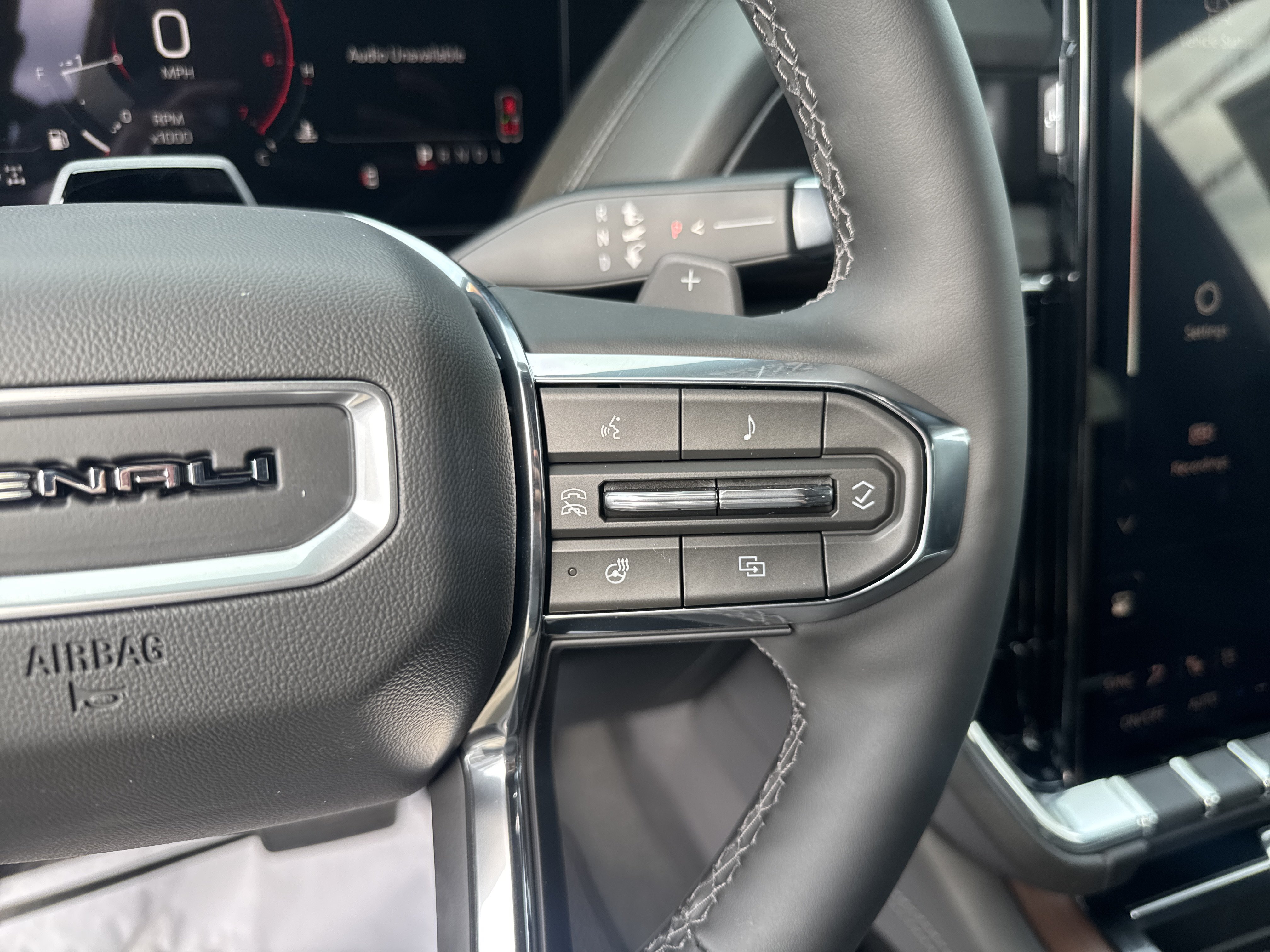 New 2026 GMC Yukon Denali w/ Denali Reserve Package AWD/4WD image 20