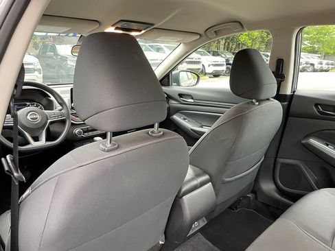 Used 2025 Nissan Altima 2.5 SV FWD image 27