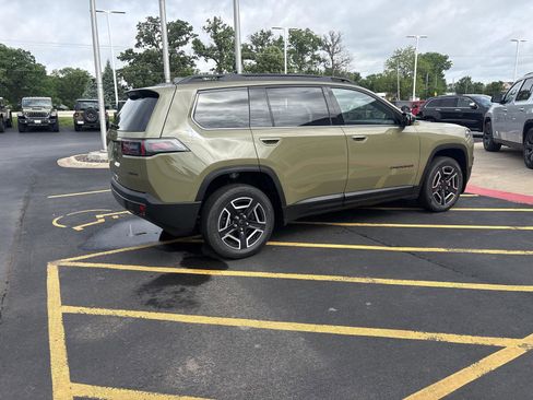 New 2026 Jeep Cherokee Limited AWD/4WD image 6