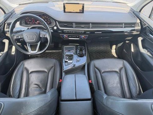 Used 2017 Audi Q7 3.0T Prestige w/ Prestige Package AWD/4WD image 12