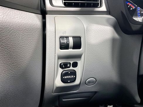 Used 2010 Subaru Forester 2.5XT Premium image 15