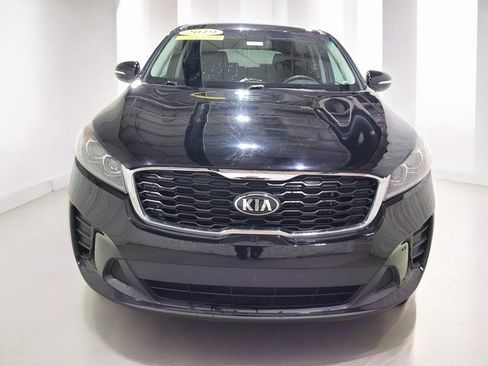 Used 2019 Kia Sorento L image 9