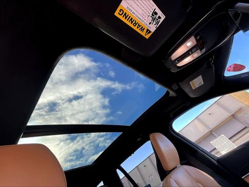 Used 2023 Volvo XC90 T8 Ultimate w/ Lounge Package image 25