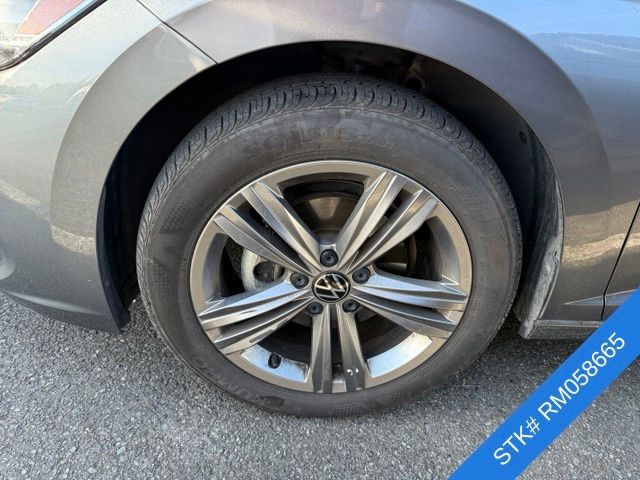 Used 2024 Volkswagen Jetta SE FWD image 4