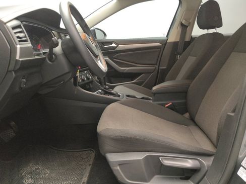 Used 2019 Volkswagen Jetta SE image 17