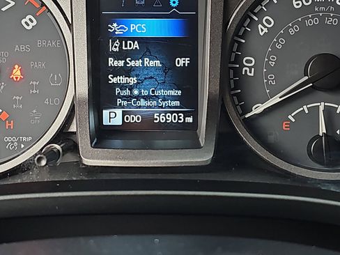 Used 2023 Toyota Tacoma TRD Off-Road w/ Technology Package image 19