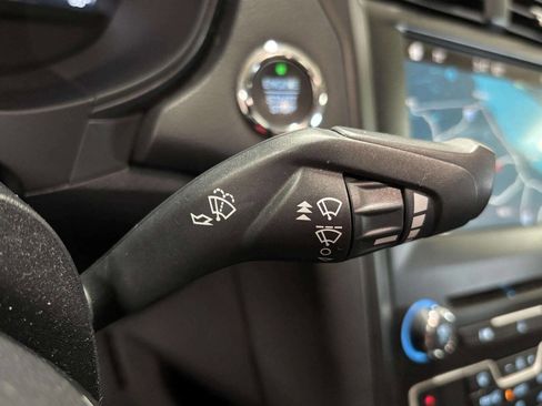 Used 2018 Ford Fusion SE w/ Equipment Group 601A image 31