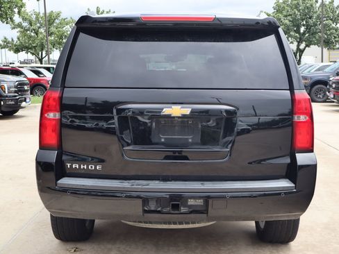 Used 2018 Chevrolet Tahoe LT RWD image 4