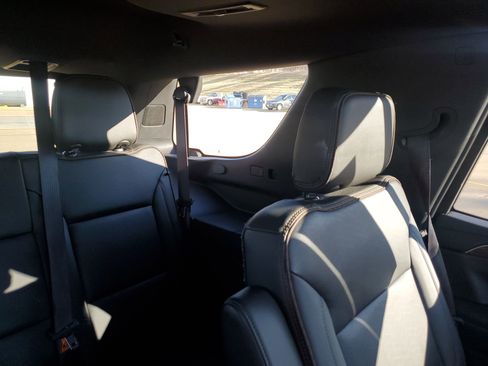 Certified 2021 Chevrolet Tahoe High Country w/ Premium Package image 15