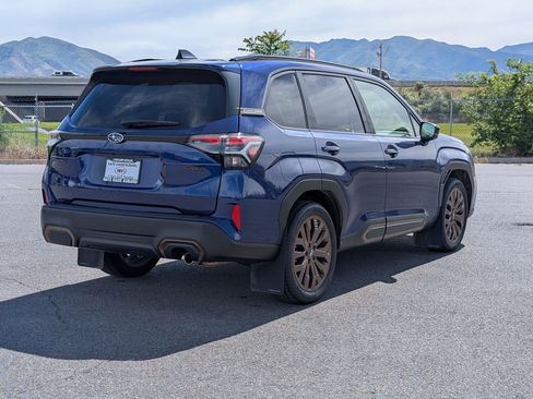 Used 2025 Subaru Forester Sport w/ Popular Package #1 AWD/4WD image 3